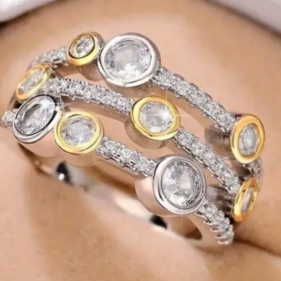 Stunning two tone multilayer ring size 6 - Picture 4 of 4